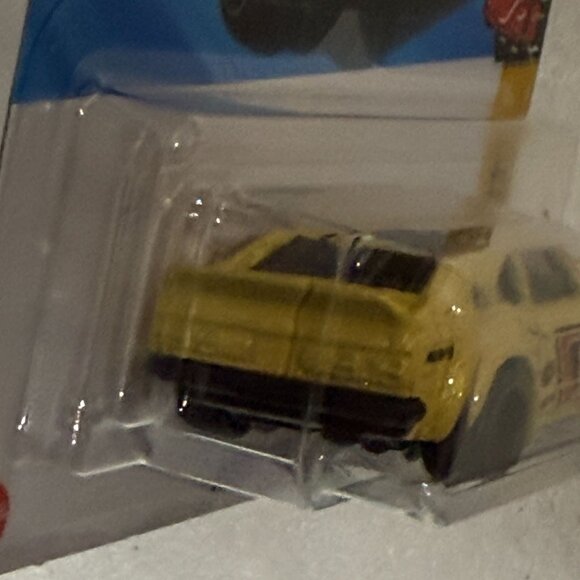 Hot Wheels Mazda RX-3 2025 • Peak Pursuit • Mainline 243/250 • JDM Collector Car - Picture 5 of 7